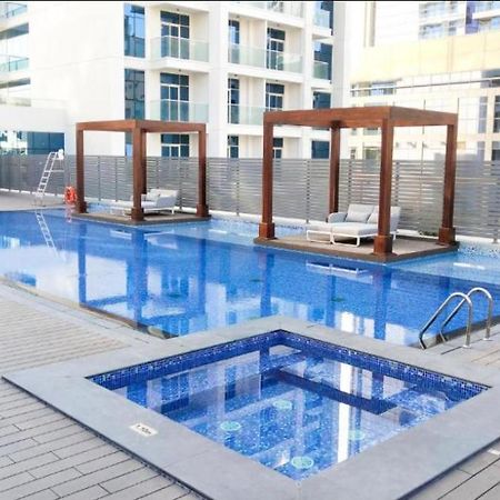 Bnbmehomes - Beautiful Lake View Studio Near Marina - 1504 Dubai Exterior photo